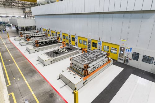 銷量與口碑雙豐收，華為深度賦能問界M5，鴻蒙座艙3.0升級開啟智慧出行新篇章